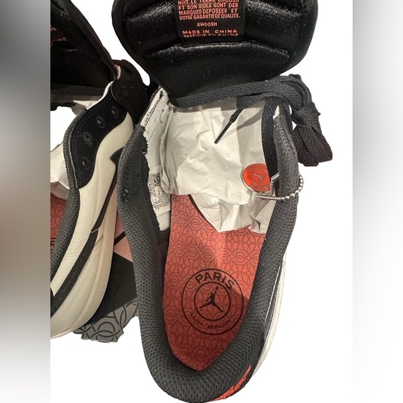 Nike Air Jordan 1 Low “PSG” - Paris Saint-Germain Edition - Size 13 - Picture 4 of 6